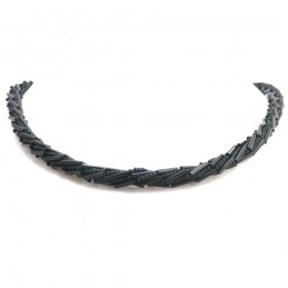 Halsketting gehaakt spiraal mat zwart -staafjes glanzend